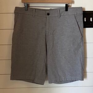 Lululemon Men's Size 38 The Works Grey Shorts.